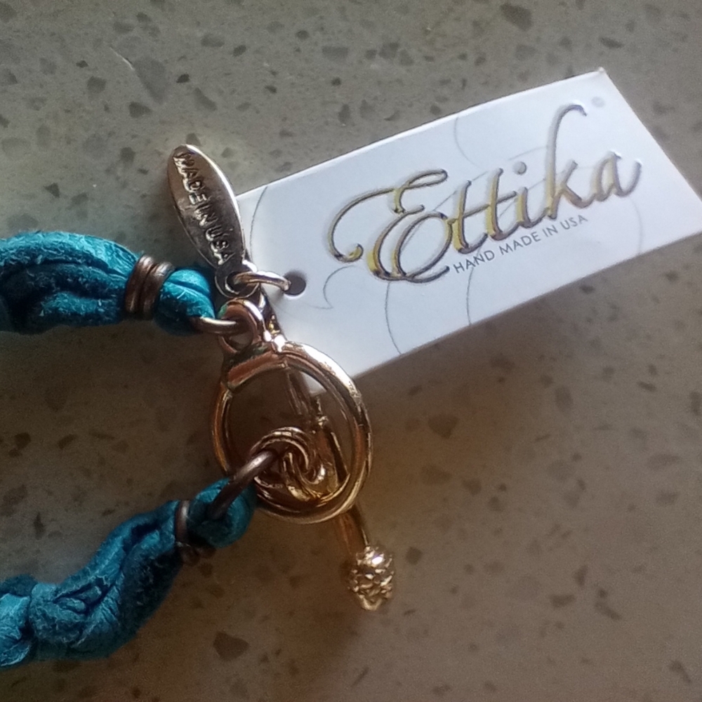 Childs Bracelet - Picture 7 of 7
